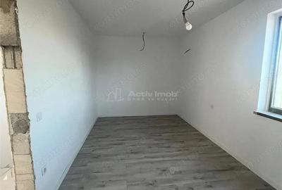 Casă cu Teren 270 Mp în Vânători - 4