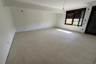 Caransebes, Casa 7 Camere + Teren 600 Mp., Zona Pipirig - 2