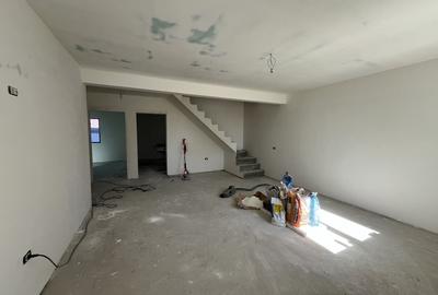 Casă individuală cu 5 camere cu Canalizare în Valu lui Traian - 3