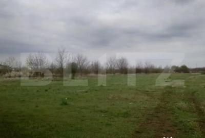 Teren de 3515 mp, în Central - 10