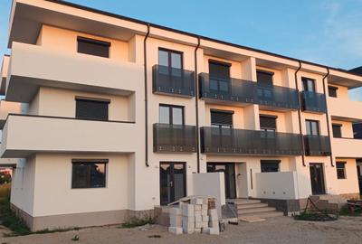 Apartament cu 3 camere decomandat în Titu - 7