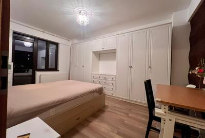 Apartament cu 2 camere decomandat, mobilat în 1 Mai - 8