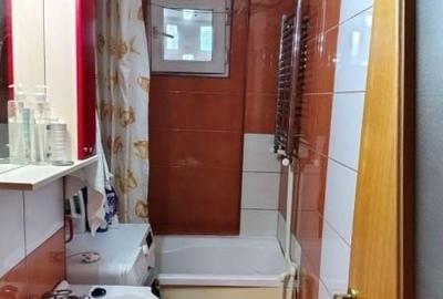 Apartament cu 2 camere semidecomandat, mobilat în Km 4-5