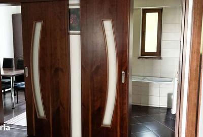 Apartament 3 camere decomandat, zona Banca Națională - 2