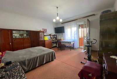 Apartament cu 4 camere la etajul 1 in zona Orasul de Jos - 3