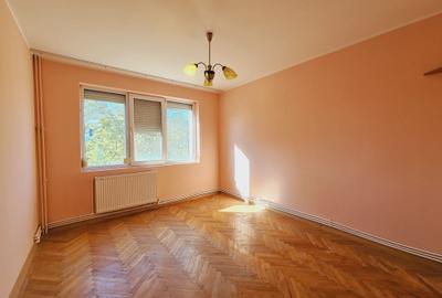 Tiglina 1, Bloc stradal, 3 camere Etajul 3, Balcon Generos - 5