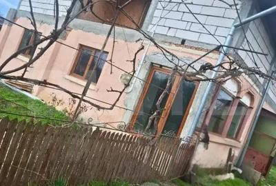 Casă cu 3 camere cu Teren 2522 Mp în Central - 6