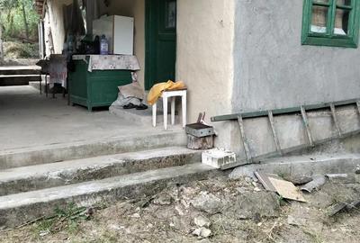 Casă cu 4 camere în Crângu - 1