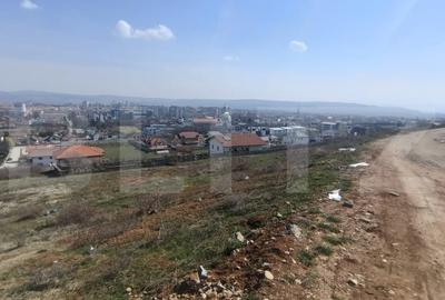 Teren de 600 mp, în Central - 1