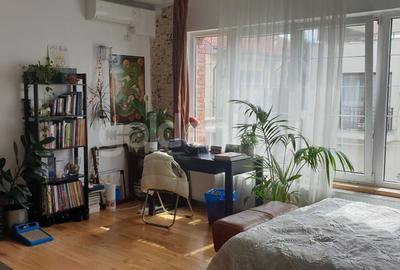 Casă cu 8 camere cu Teren 200 Mp în Central - 10