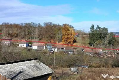 Casă cu 3 camere cu Teren 18449 Mp în Păingeni - 1