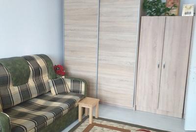 Apartament cu 4 camere decomandat în Dărmănești - 2