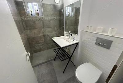 Apartament cu 3 camere decomandat în Central - 3