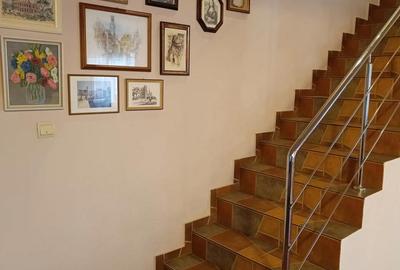 Casă cu 3 camere în Șerbănești - 2