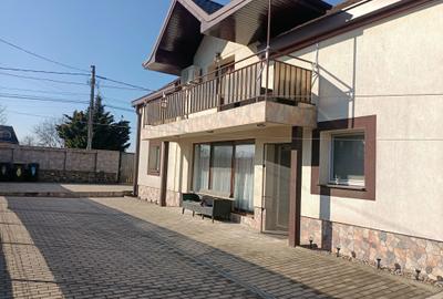 Casă cu 2 camere cu Teren 300 Mp în Central - 7