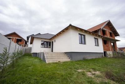 Casă individuală cu 3 camere cu Teren 300 Mp în Betfia - 1