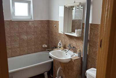 Apartament cu 4 camere decomandat în Central - 8