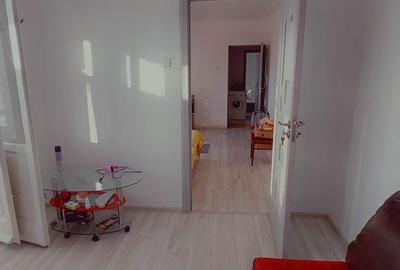 Apartament cu 3 camere decomandat în Est - 11