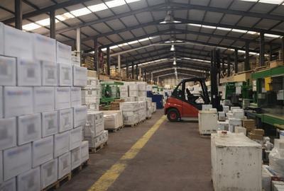 Spațiu industrial, de 3,723 mp, în Central - 4