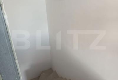 Casă cu 3 camere cu Teren 10 Mp în Central