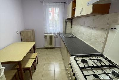 Apartament cu 2 camere semidecomandat în Central - 1