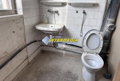 Spațiu industrial, de 250 mp, în Central - 4