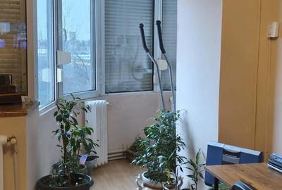 Apartament cu 3 camere decomandat în Central - 2