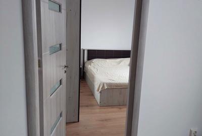 Apartament cu 3 camere decomandat în Central - 1