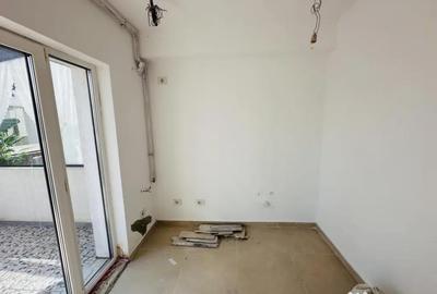 Casă cu 4 camere cu Teren 20 Mp în Roșu - 5