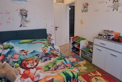 Apartament cu 4 camere semidecomandat, mobilat în Apărătorii Patriei - 8