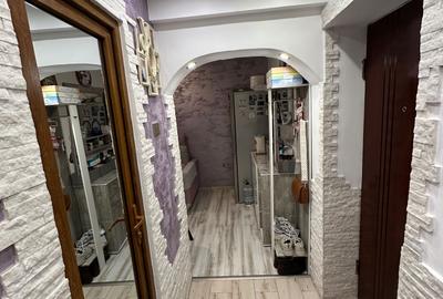 Apartament cu 3 camere decomandat în Central - 4