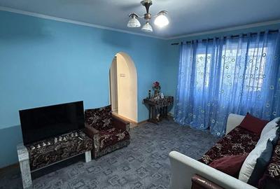 Apartament cu 3 camere semidecomandat în Traian - 4