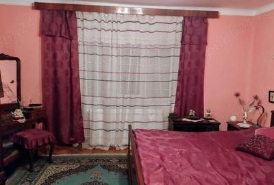 Casă cu 4 camere cu Teren 1173 Mp în Variaș - 6