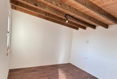 Casă cu 4 camere cu Canalizare în Central - 7