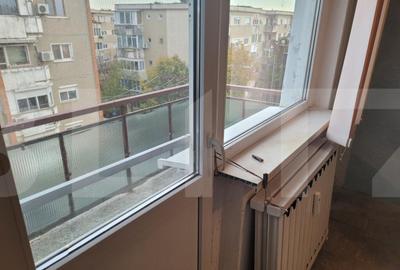 Apartament cu 3 camere decomandat în Alfa - 4