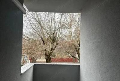 Apartament cu 3 camere decomandat în Central - 1