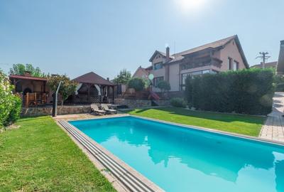 Casă individuală cu 10 camere cu Teren 1053 Mp în Dealuri Oradea - 1