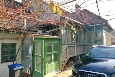 Casa in Sacele cu teren de 814 mp - 1