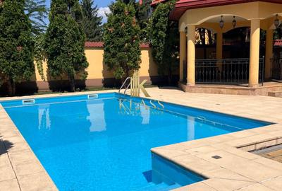 Casă individuală cu 13 camere cu Canalizare în Voluntari