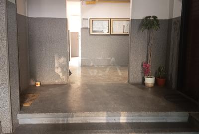 Apartament cu 2 camere decomandat în Berceni - 2