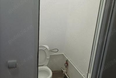 Spațiu comercial, de 120 mp, în Central - 4