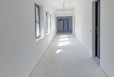 Casă individuală cu 9 camere cu Canalizare în Bartolomeu - 12