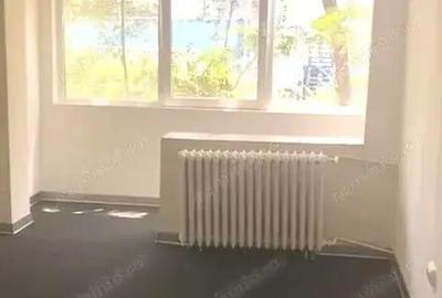 Apartament cu 3 camere decomandat în Bogdăneștilor - 2