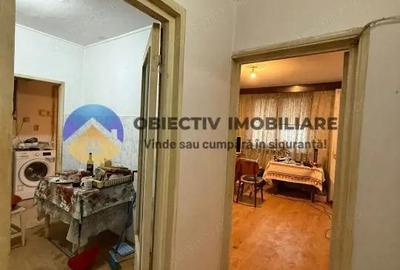 Apartament cu 3 camere semidecomandat în Mărăței