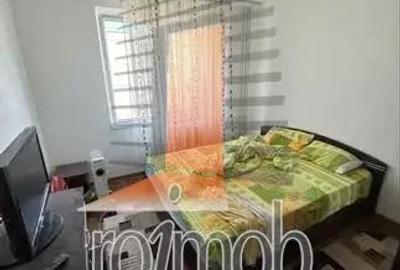 Apartament cu 4 camere semidecomandat în Teiul Doamnei