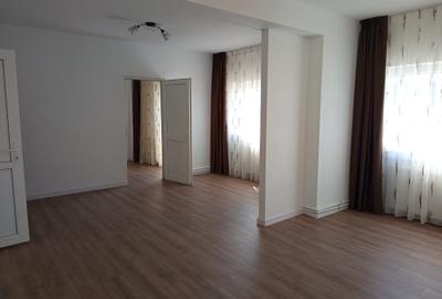 Apartament cu 3 camere în Cișmigiu - 2