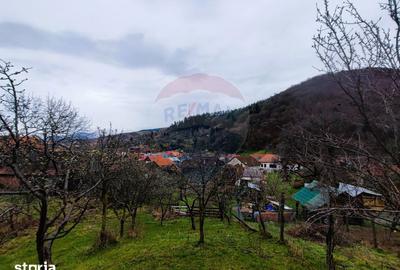 Casă cu 5 camere cu Teren 1002 Mp în Central - 12