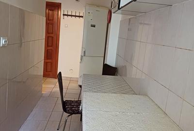Garsonieră decomandată în Central - 5