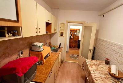 Apartament cu 3 camere decomandat în Central - 8