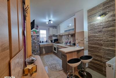 Apartament cu 3 camere în 9 Mai